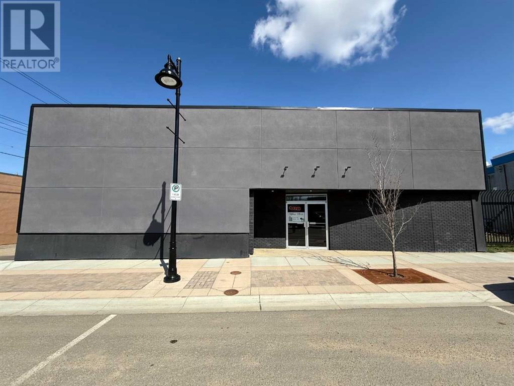 51 Ave Unit 5004, Ponoka, AB T4J 1R7