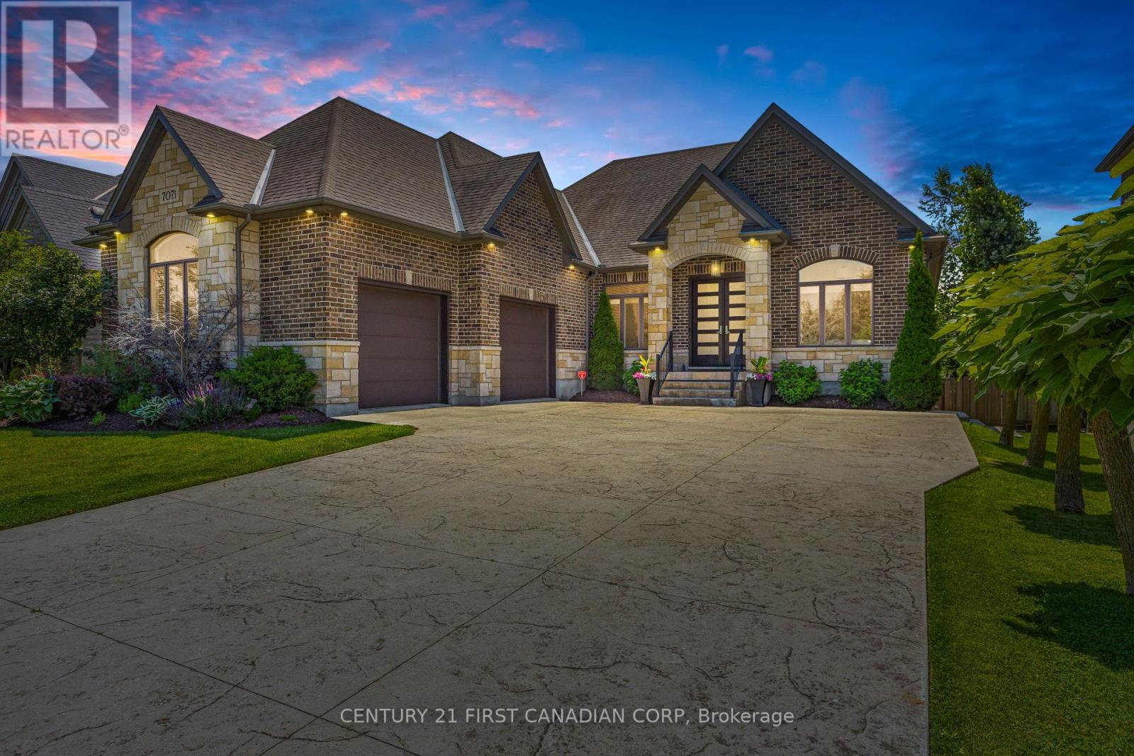 7071 Clayton Walk, London, ON N6P 0A1