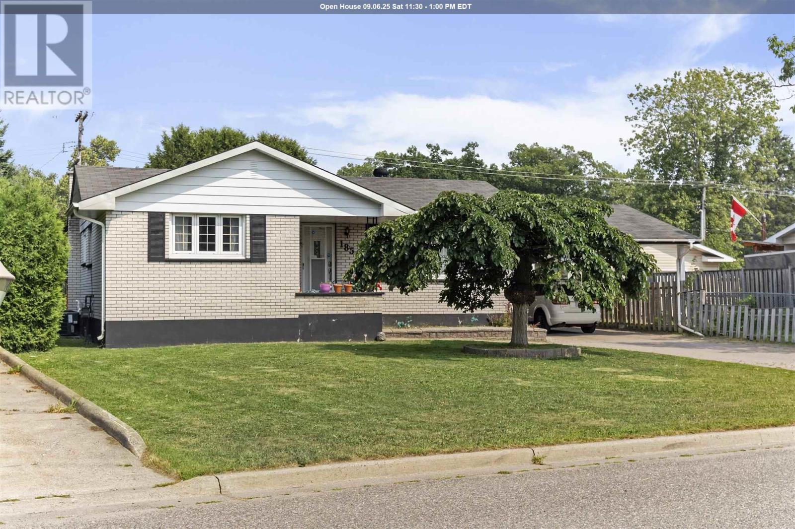 185 Plaintree Dr, Sault Ste. Marie, ON P6B 5G9