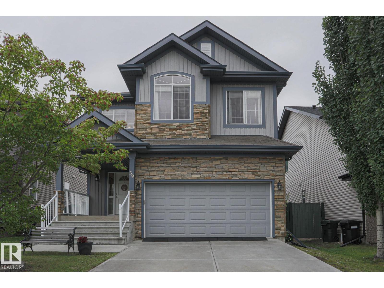 39 Vivian Way NW, Spruce Grove, AB T7X 0C2
