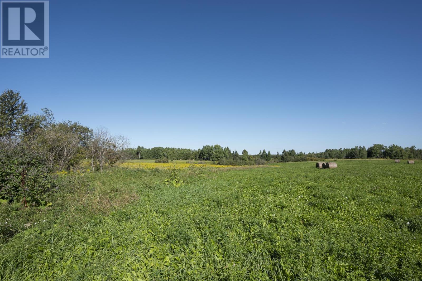 214 Barrie Dr, Oliver Paipoonge, ON P7J 0C7