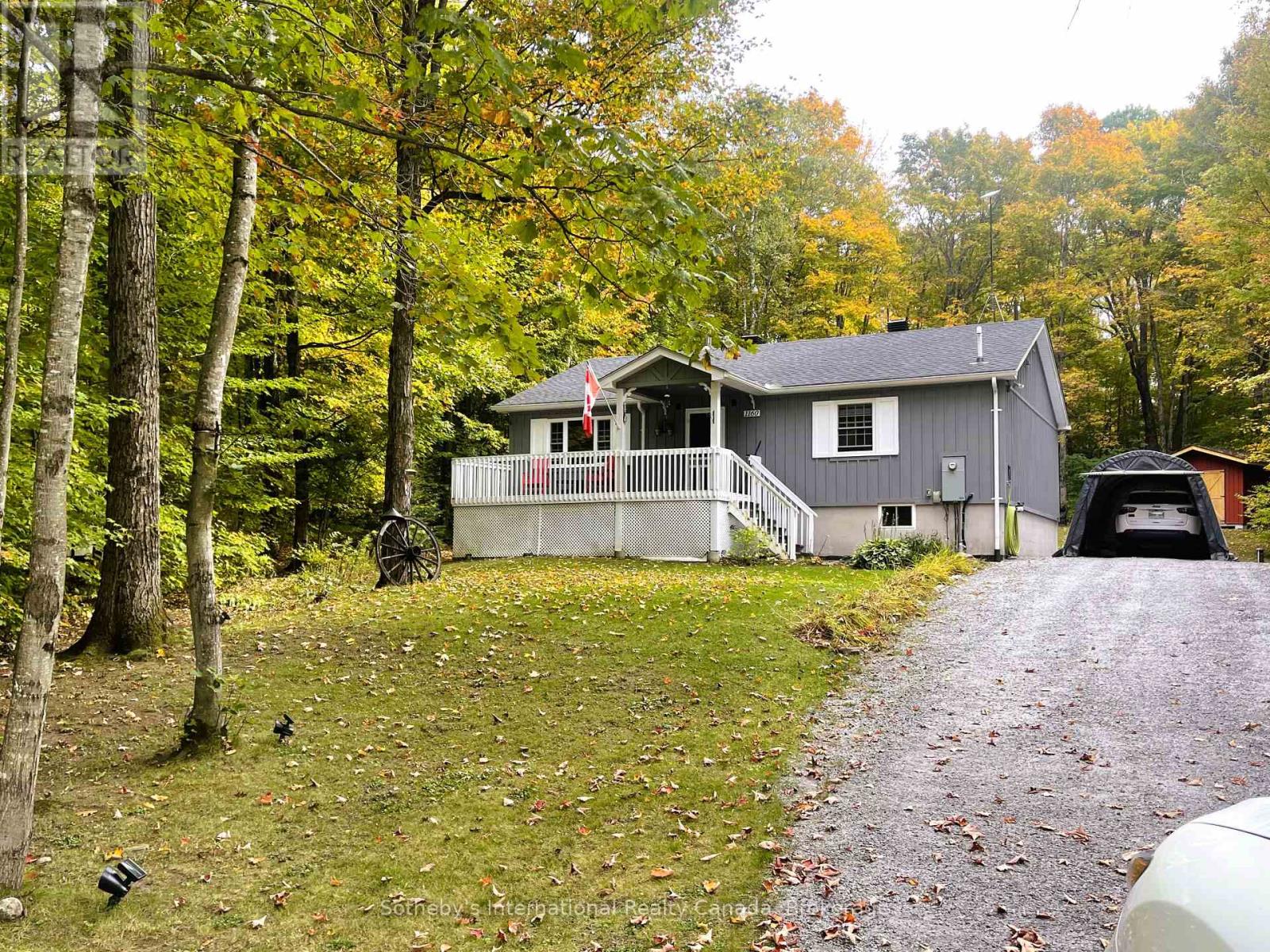 1160 Skeleton Lake Rd 2 Rd, Muskoka Lakes, ON P0B 1M0