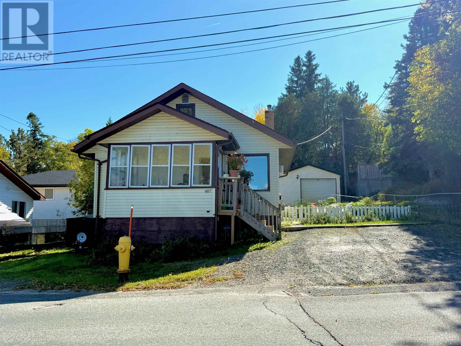 407 Fifth St S, Kenora, ON P9N 1L5