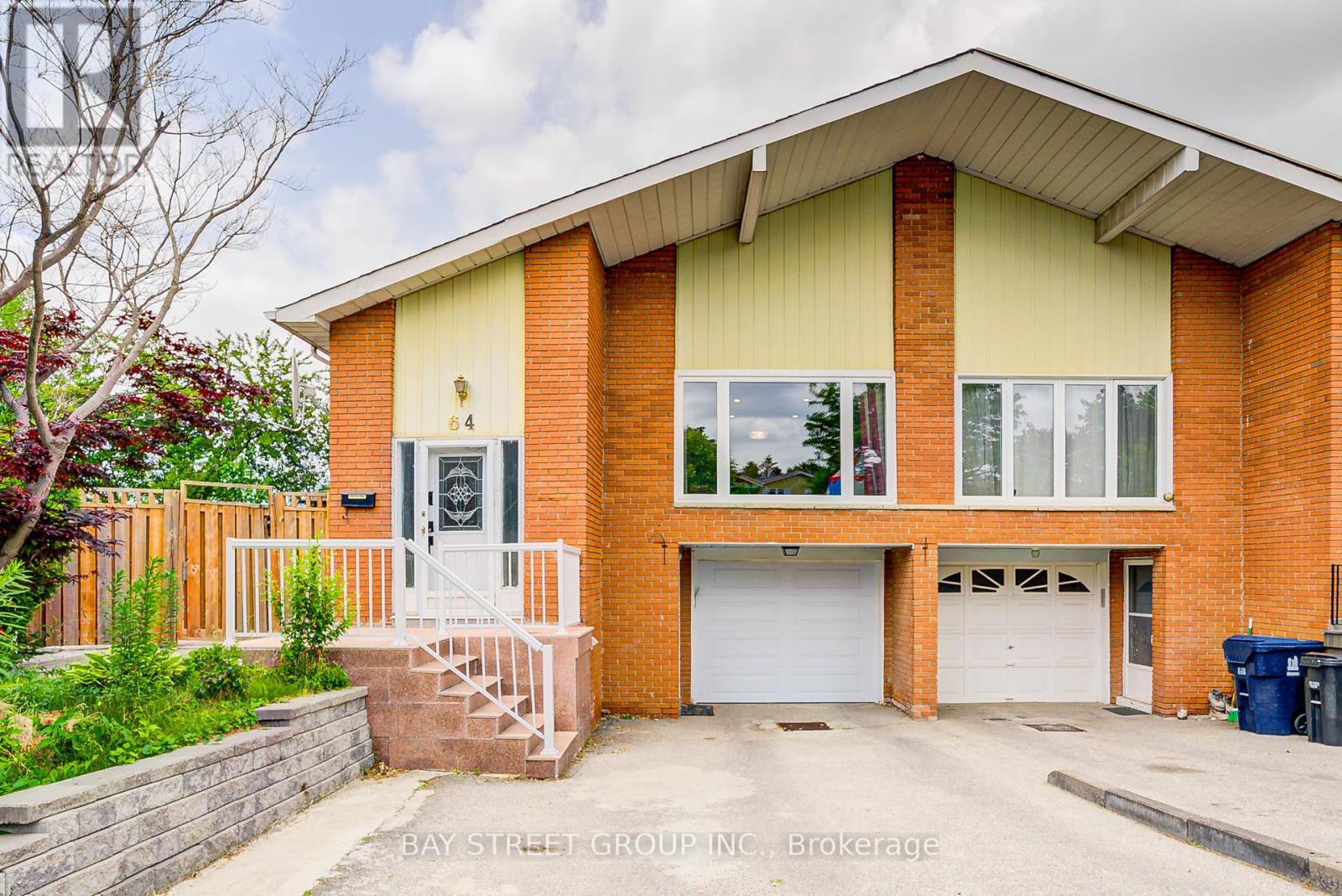 64 Rakewood Cres, Toronto, ON M1V 1M7