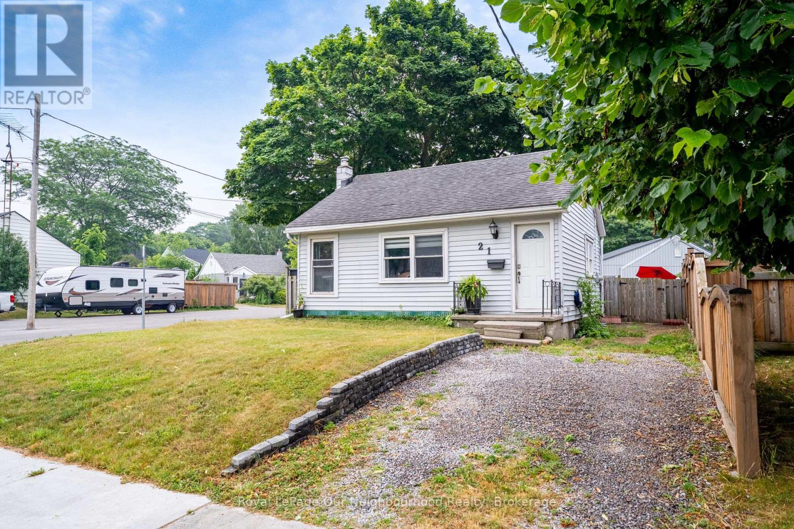 21 Lavinia St, Port Hope, ON L1A 2A5