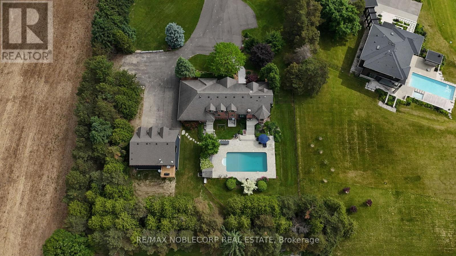 17088 Horseshoe Hill Rd, Caledon, ON L7C 2N6