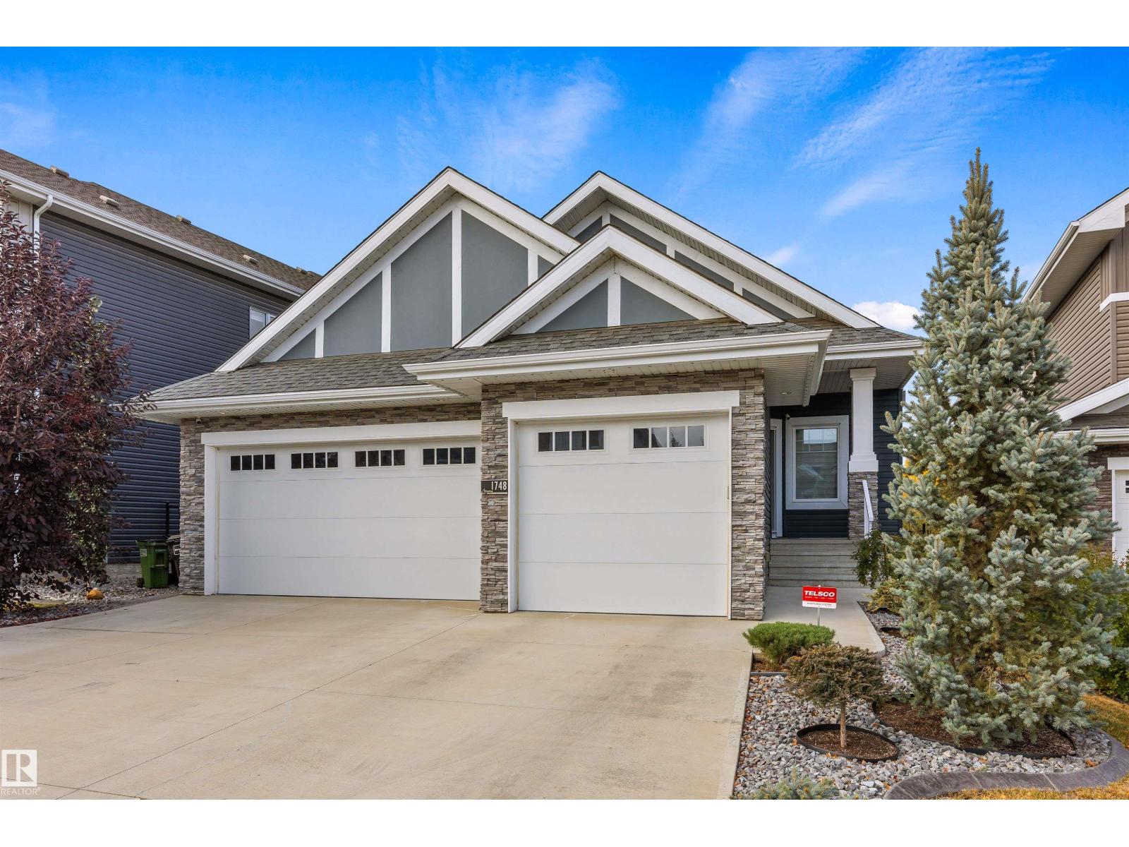 1748 Tanager Cl NW, Edmonton, AB T5S 0M5