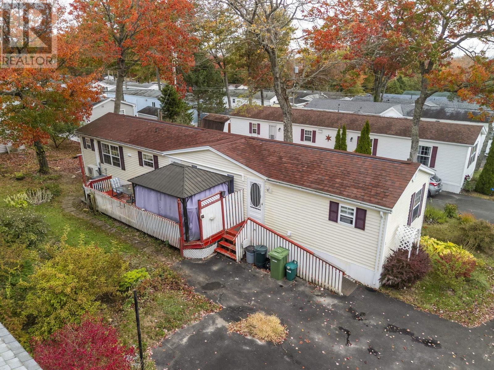12 Eighth St, Lucasville, NS B4B 1R4