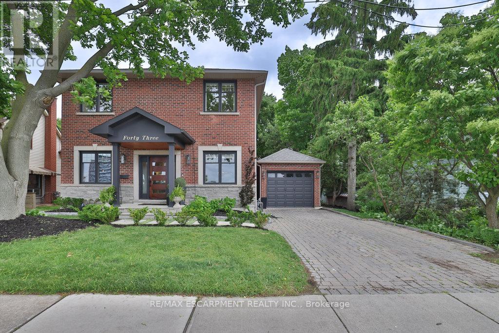 43 Mississauga Rd S, Mississauga, ON L5H 2H3