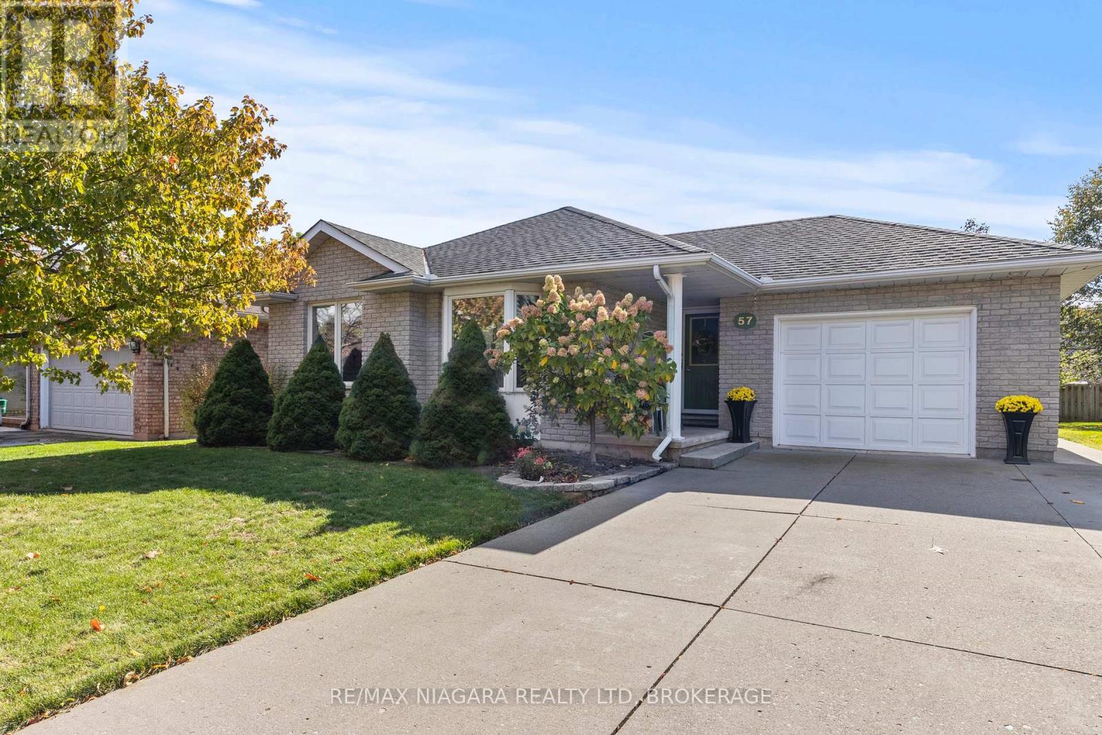 57 Wellandvale Dr, Welland, ON L3C 7C5