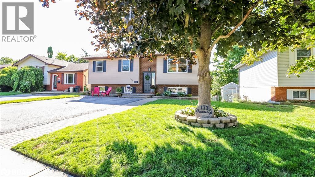 173 Shannon St, Orillia, ON L3V 7B6