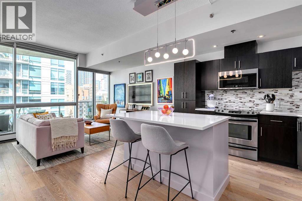 135 13 Avenue Sw Unit 806, Calgary, AB T2R 0W8