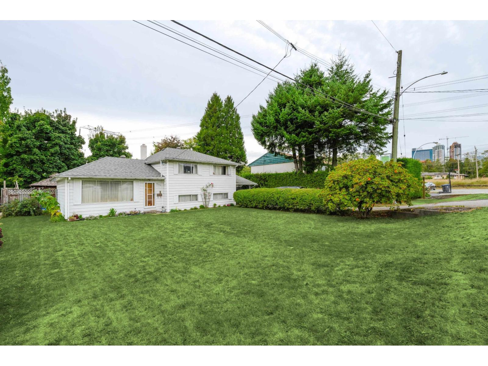 137 Street Unit 9253 #a, Surrey, BC V3V 5W8