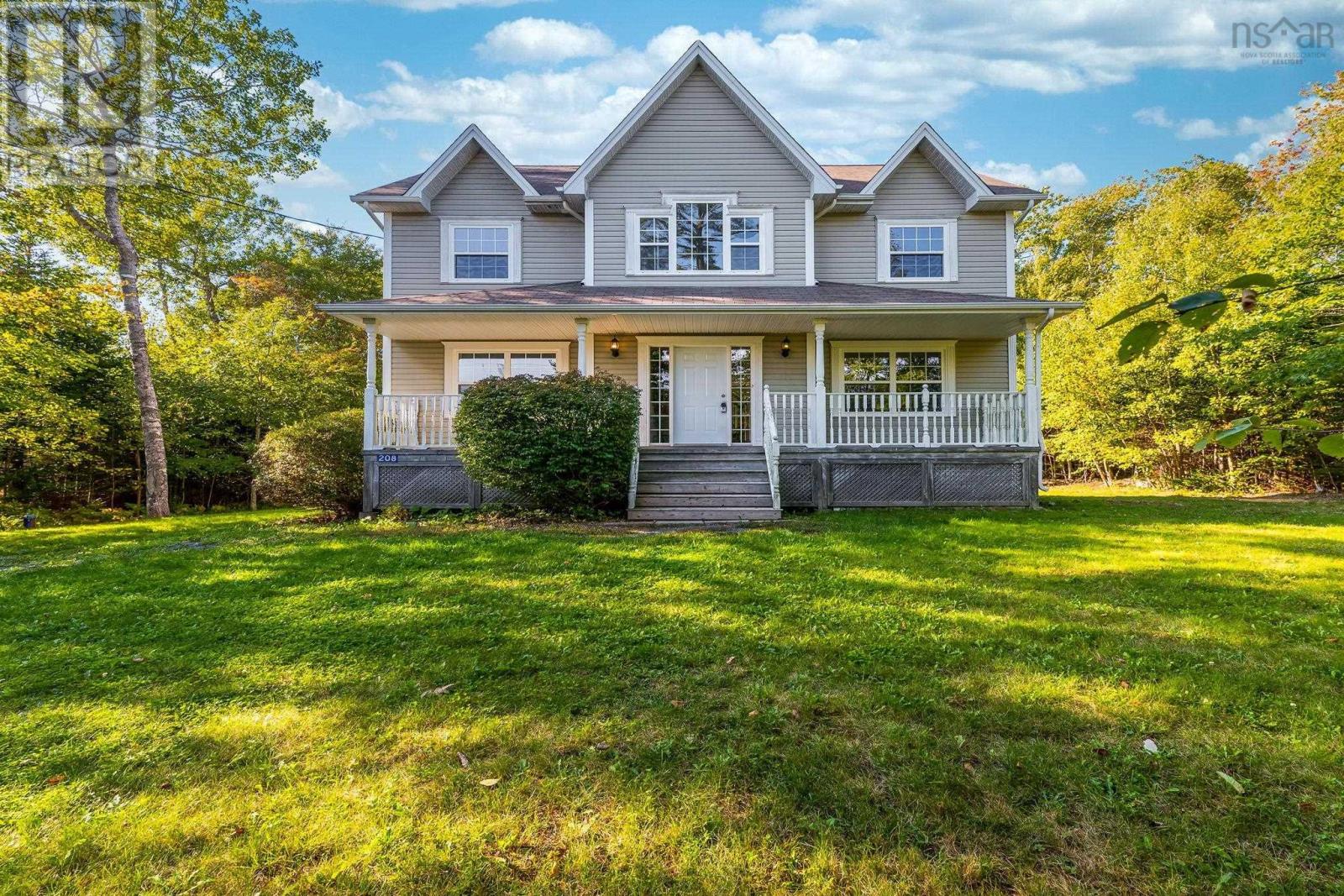 208 Granite Cove Dr, Hubley, NS B3Z 4N9
