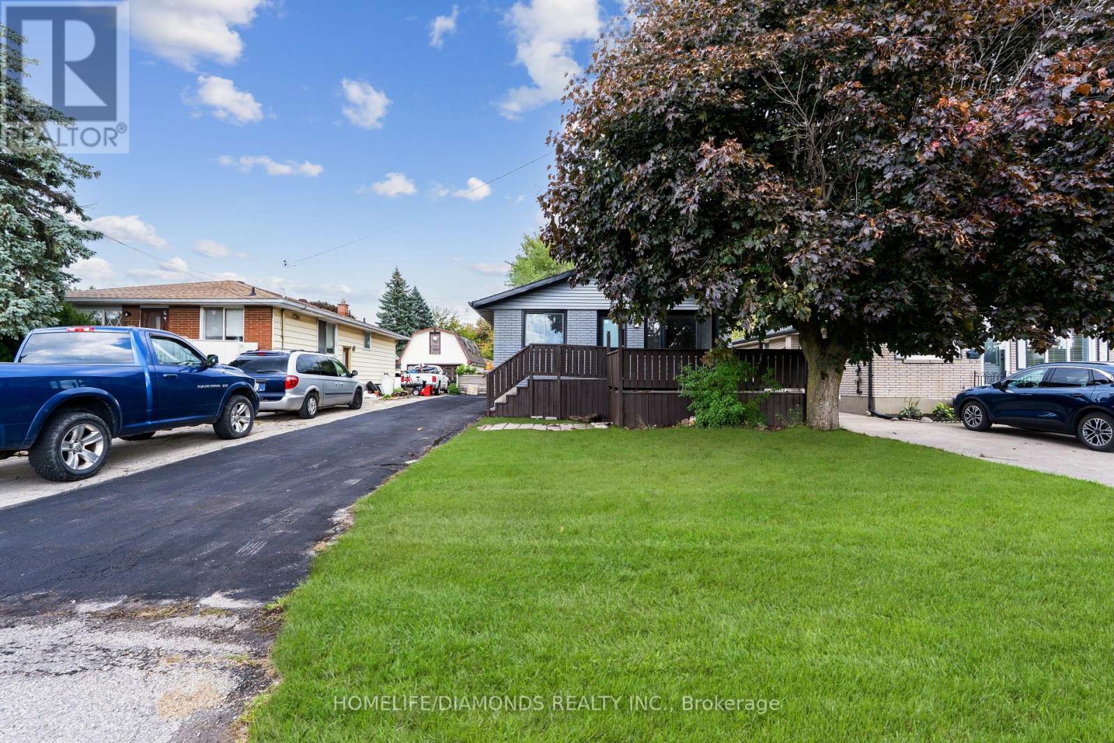 210 Mackan St, Thorold, ON L2V 1G8