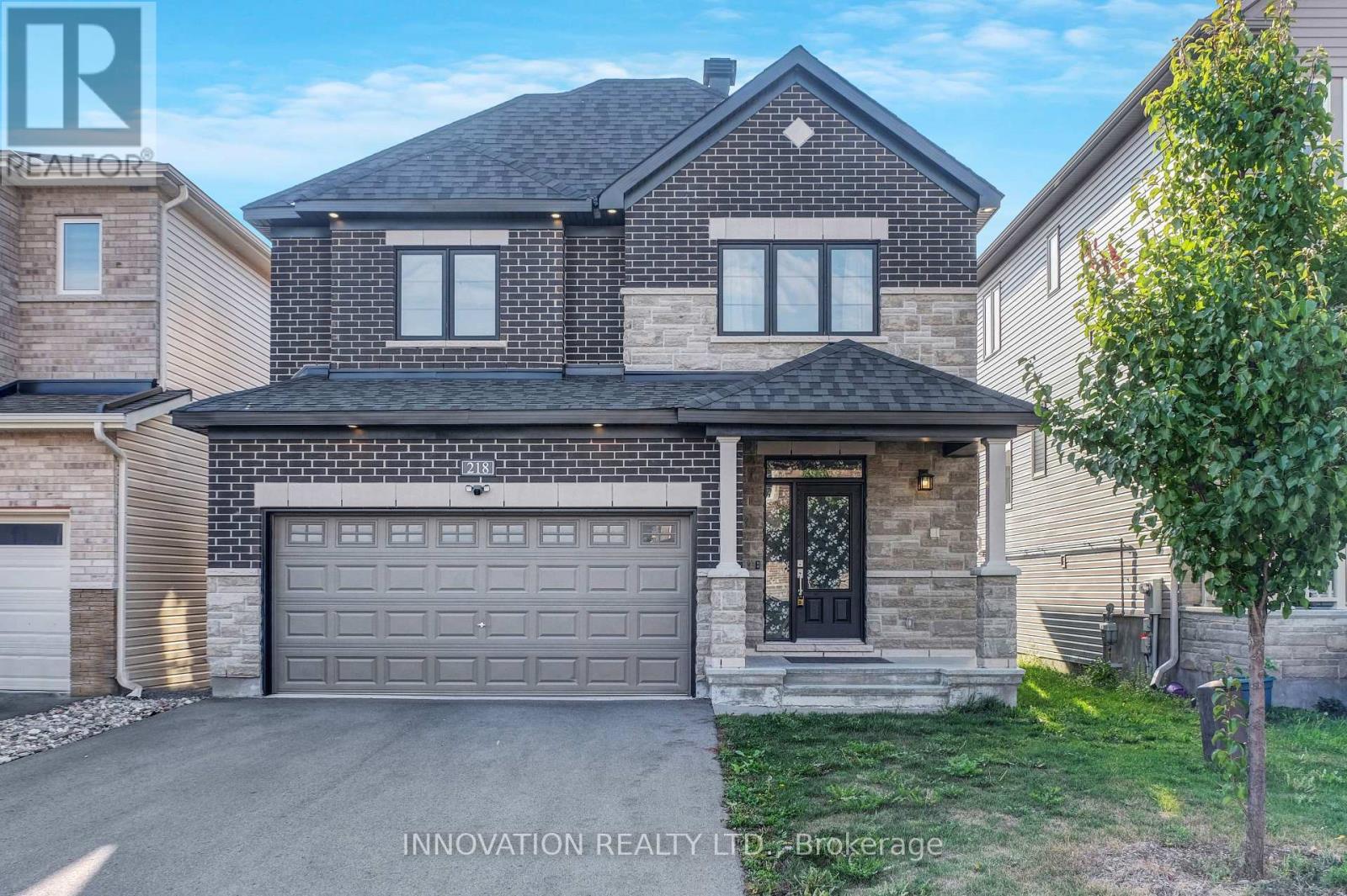 218 Calvington Ave, Ottawa, ON K2T 0P8