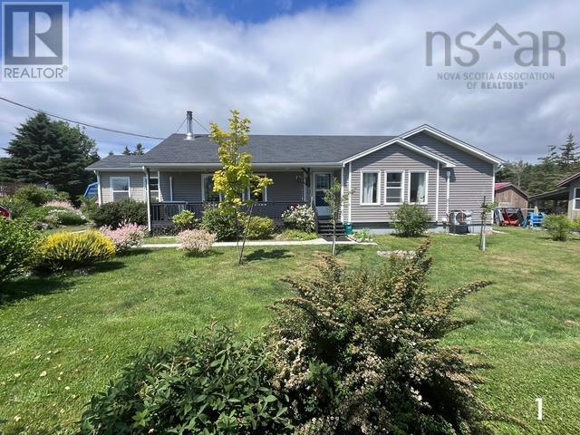 81 Brighton Rd, Lockeport, NS B0T 1L0