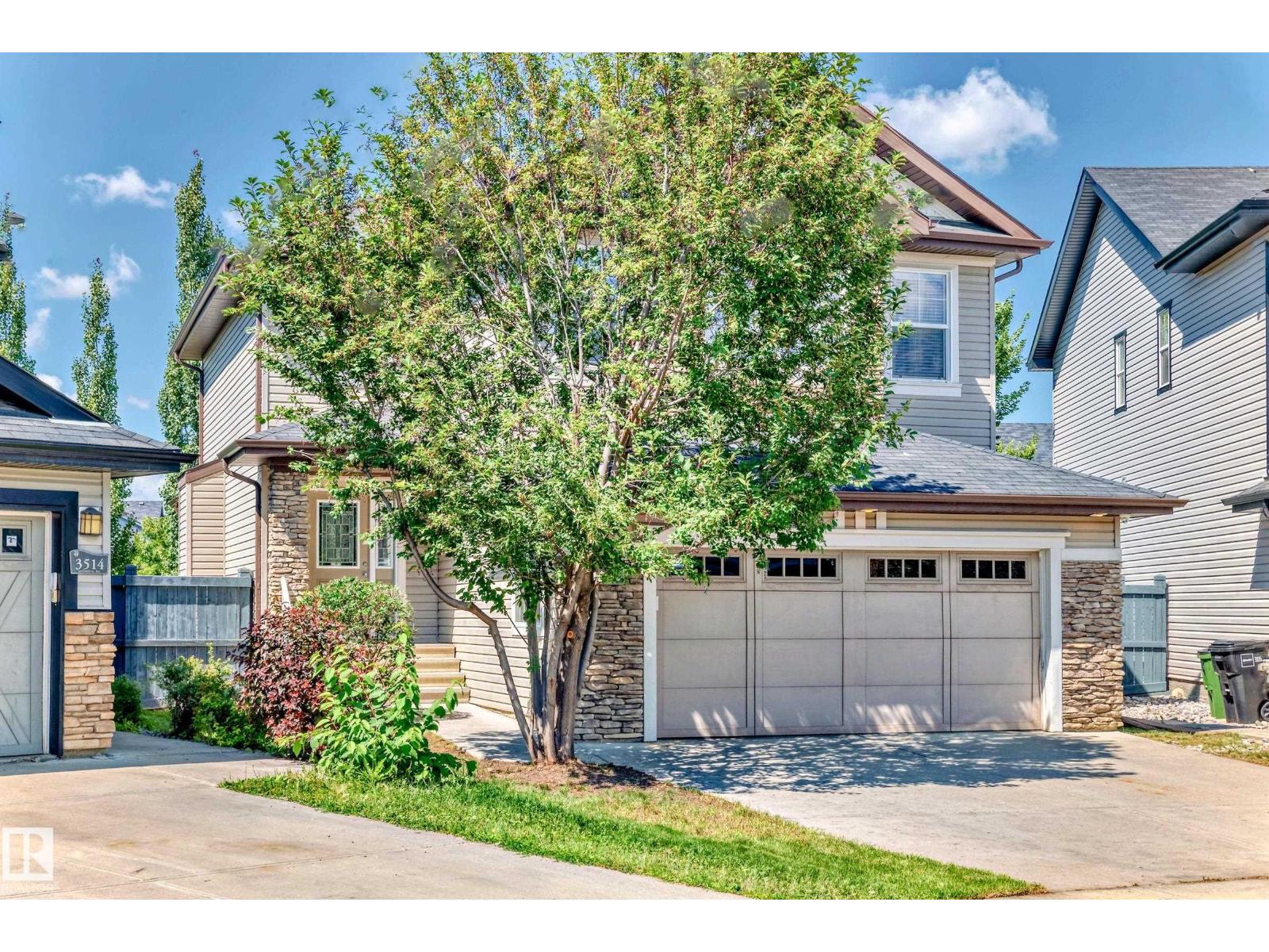 3512 Goodridge Ba NW, Edmonton, AB T5T 4C6