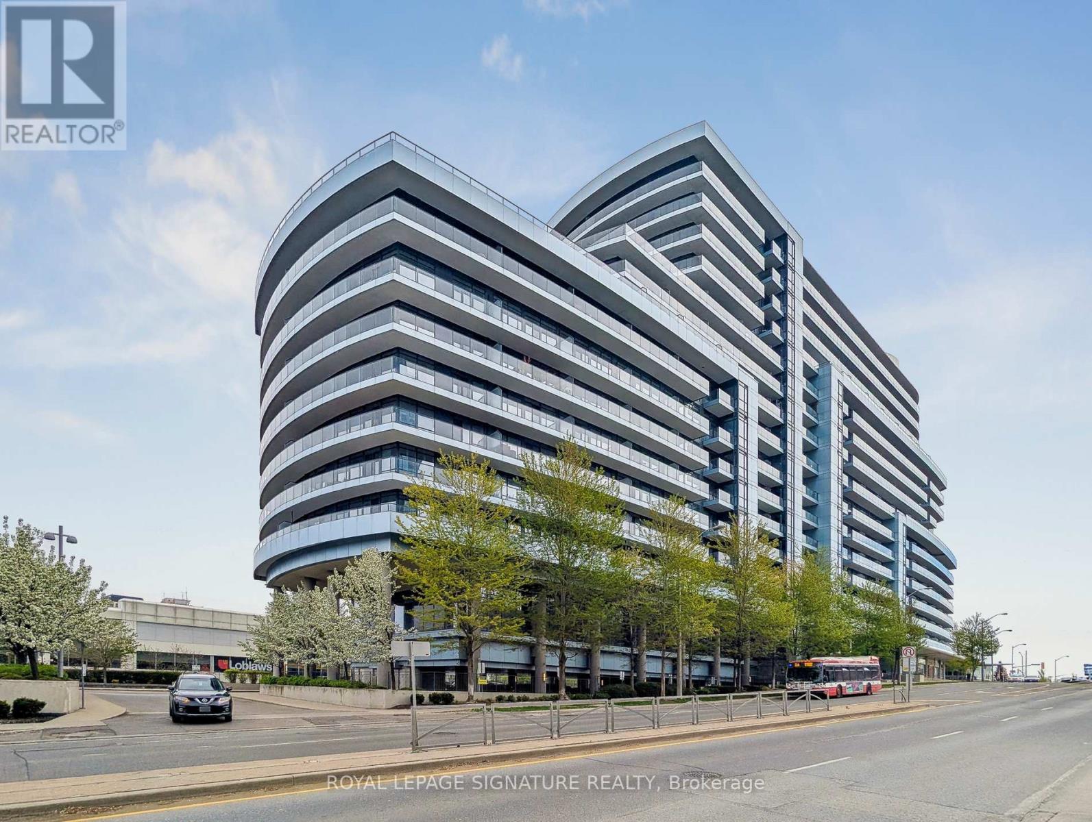 233 2885 Bayview Ave, Toronto, ON M2K 0A3
