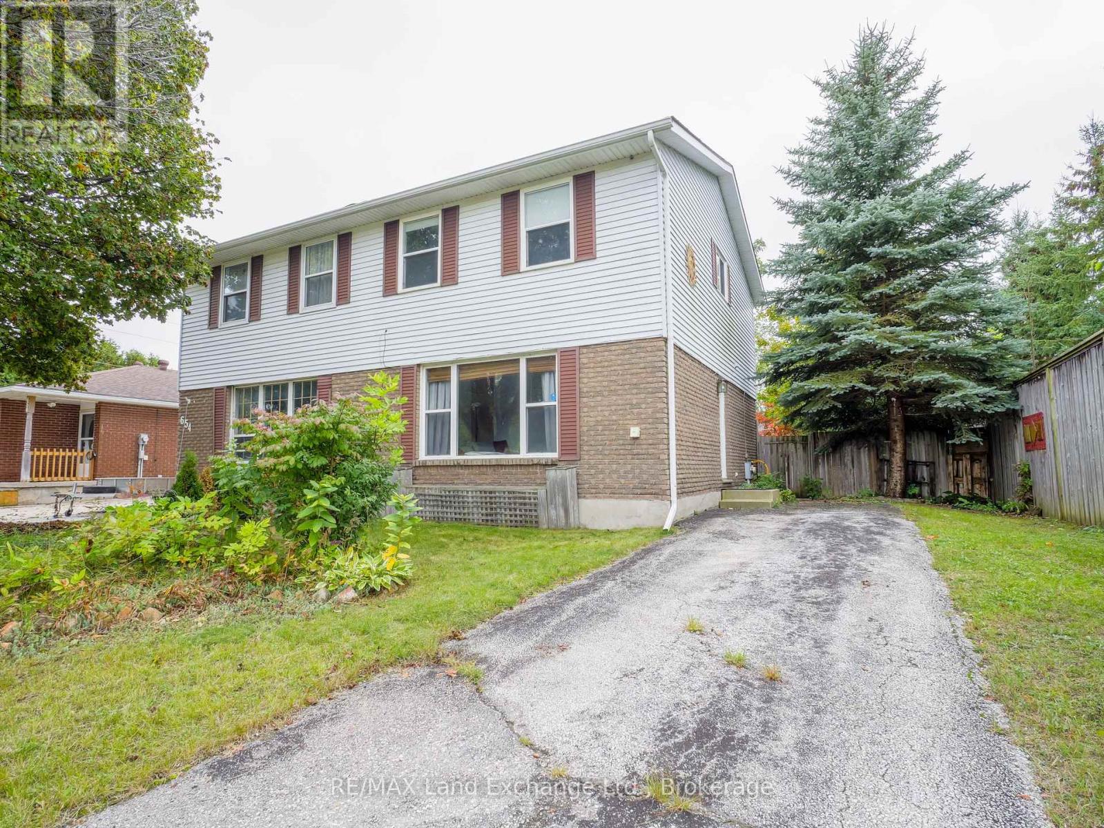 650 Barnes Ave, Saugeen Shores, ON N0H 2C1