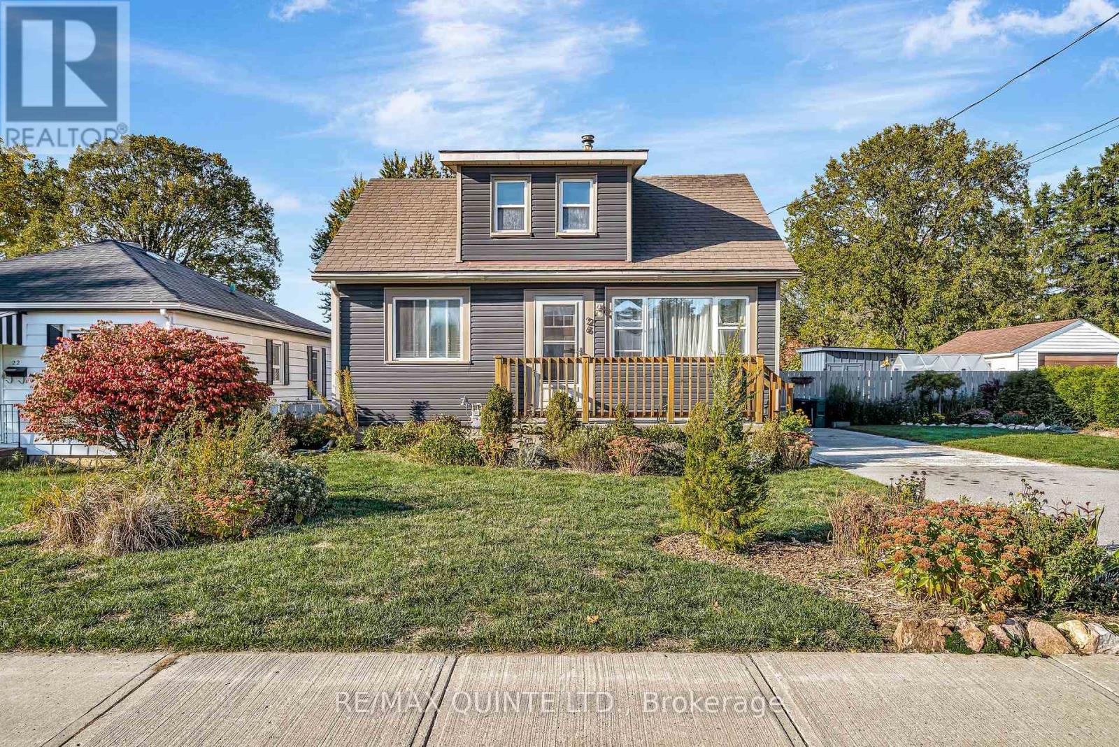 26 N Park Gdns, Belleville, ON K8P 2M1