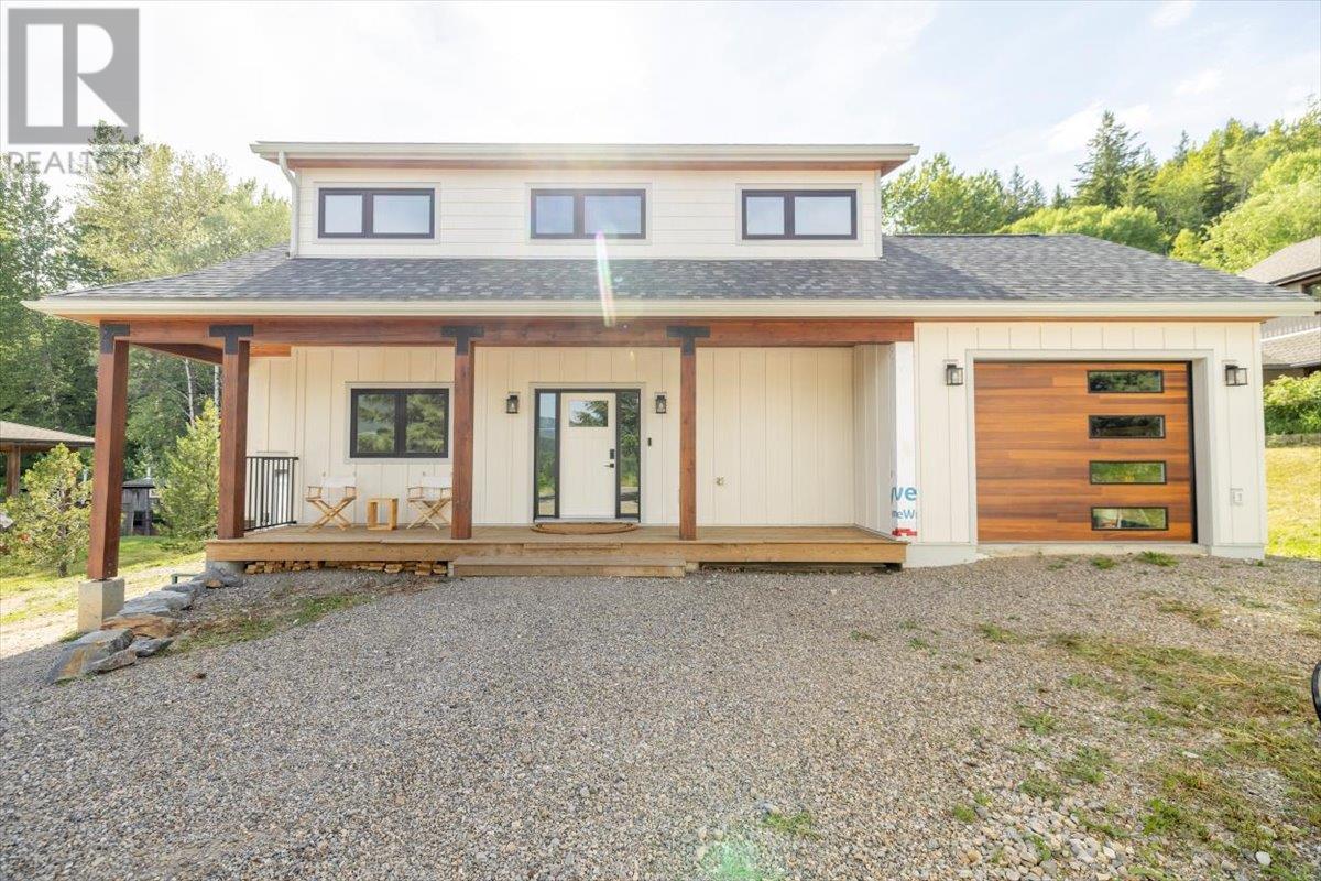 106 Sparling Rd, Fernie, BC V0B 1M1