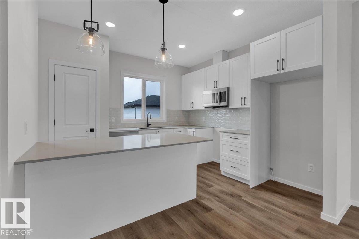 25 Ficus Way, Fort Saskatchewan, AB T8L 0Z6