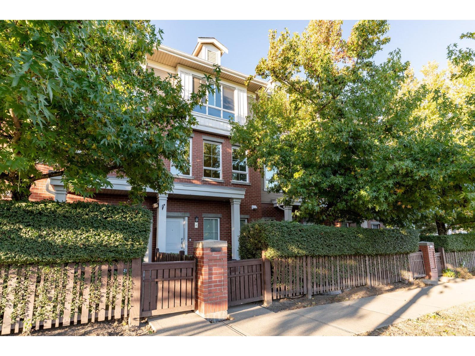 19505 68a Avenue Unit 4, Surrey, BC V4N 6K3