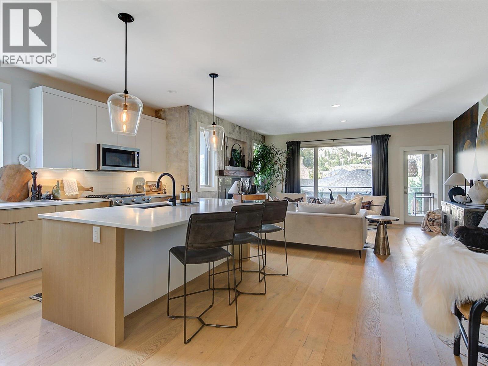 1349 Rocky Point Drive Unit 5, Kelowna, BC V1V 0B5
