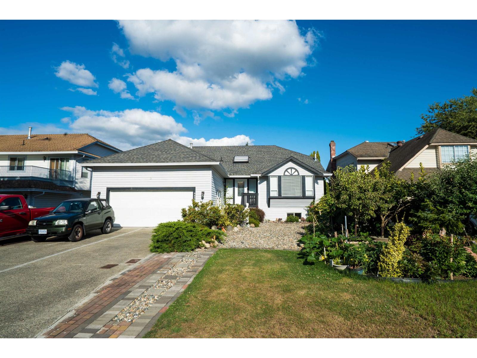 157 Street Unit 9420, Surrey, BC V4N 3B5
