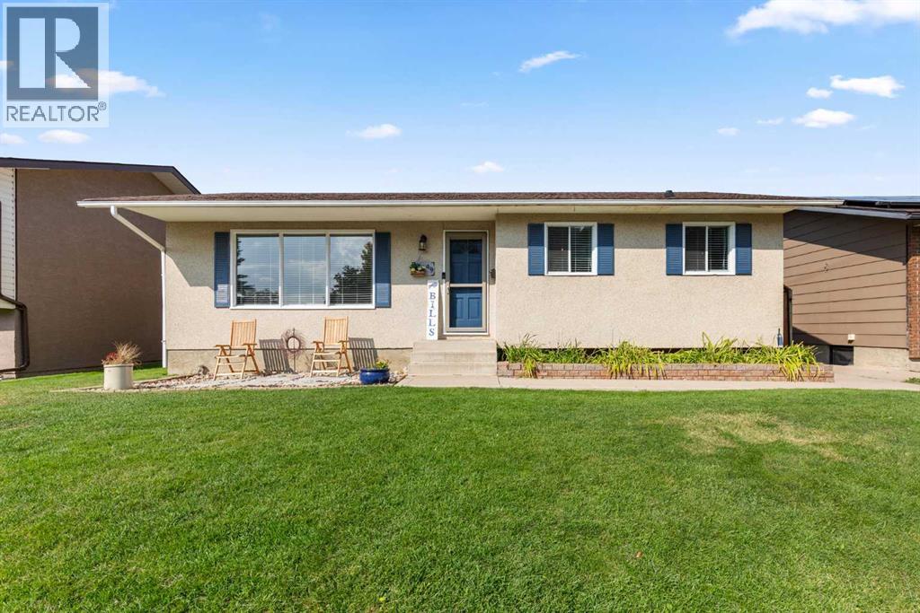 49 Corbitt Way SE, Medicine Hat, AB T1B 1V1
