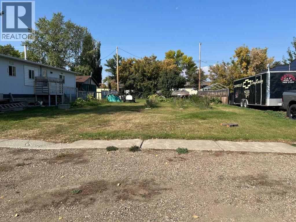 530 Tulip St W, Rosemary, AB T0J 2W0