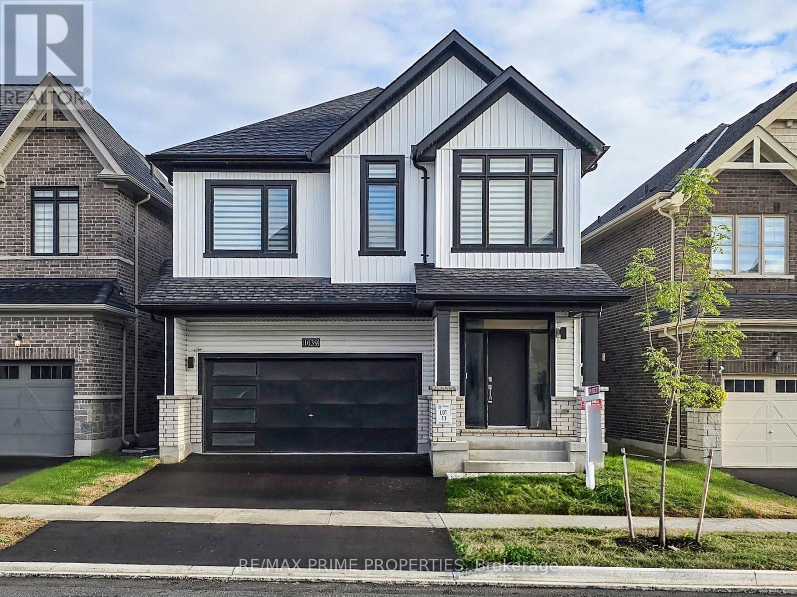 1039 Thompson Dr, Oshawa Kedron, ON L1L 0V6