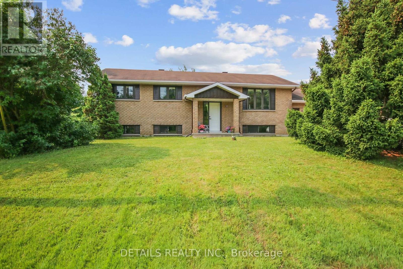 2708 Bekkers Ct, Ottawa, ON K0A 2P0