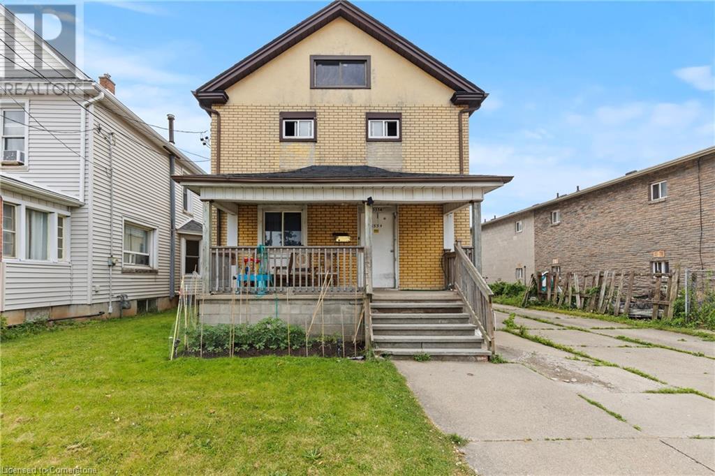 5554 Lewis Ave, Niagara Falls, ON L2G 3R7