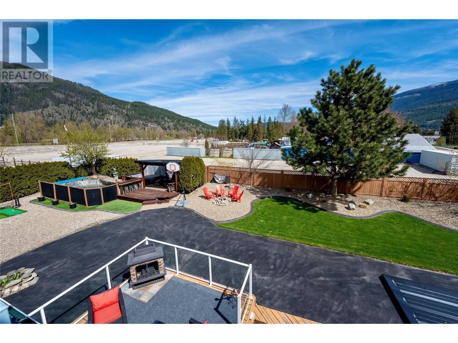 314 Finlayson St, Sicamous, BC V0E 2V0