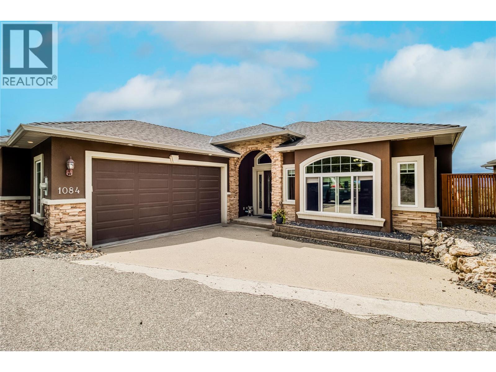 1084 Hume Ave, Kelowna, BC V1P 1P2