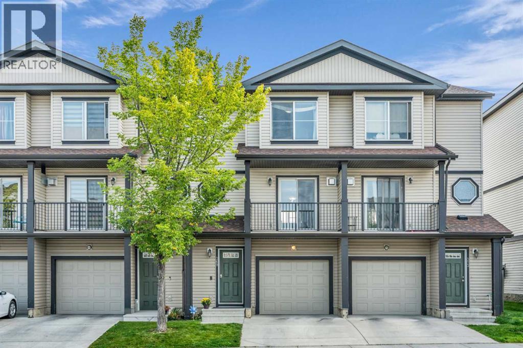 369 Copperpond Lndg SE, Calgary, AB T2Z 1G6