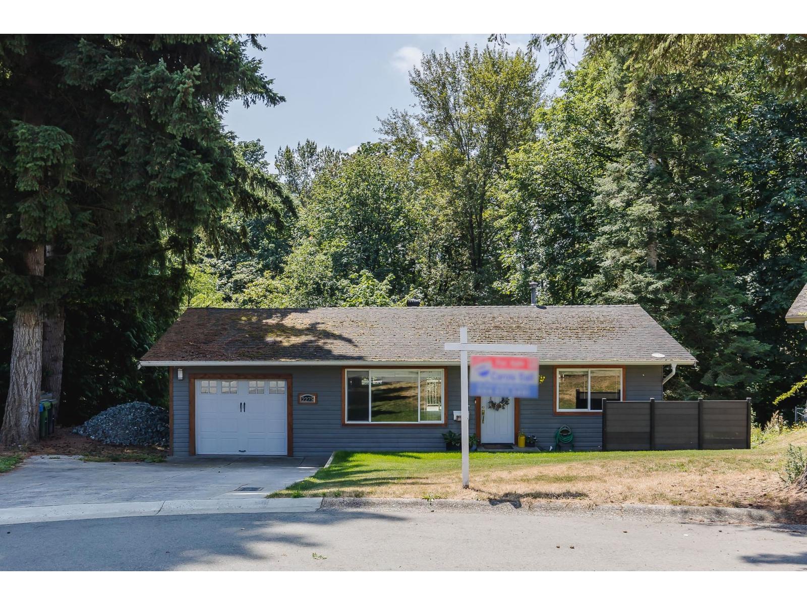 2275 Midas St, Abbotsford, BC V2S 4P9