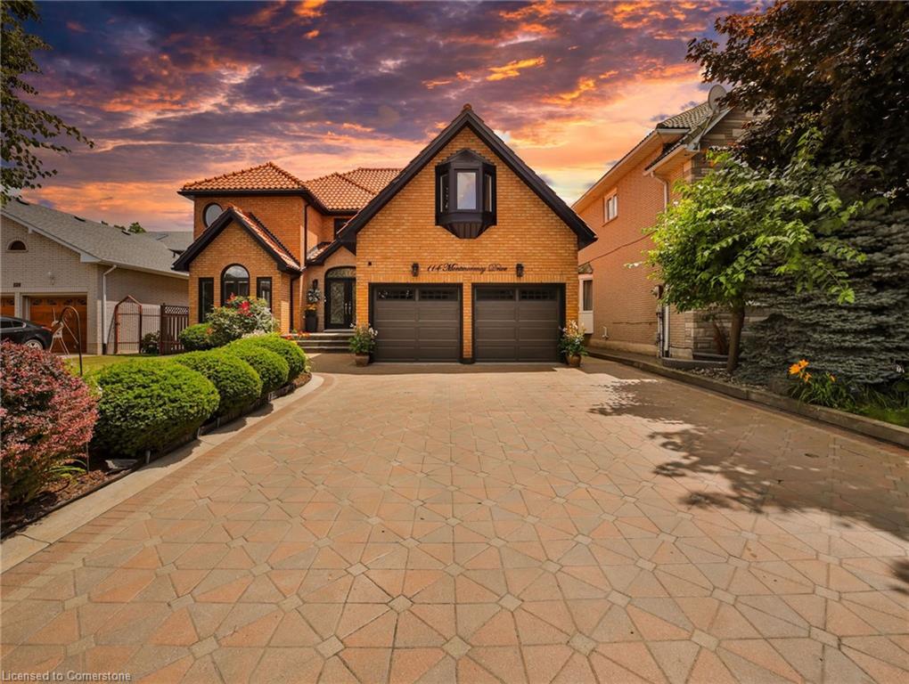 114 Montmorency Dr, Hamilton, ON L8K 6R1