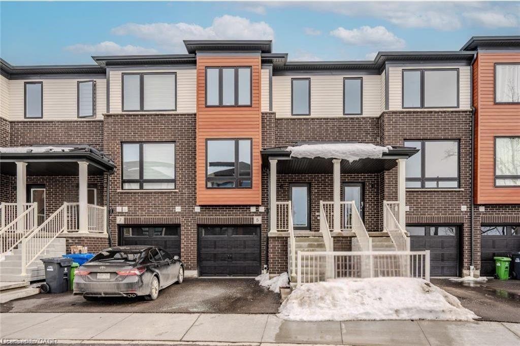 5 Sora Ln, Guelph, ON N1E 0T4