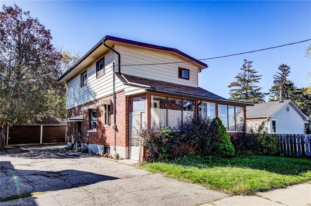 318 Middle St, Cambridge, ON N3H 3Z8