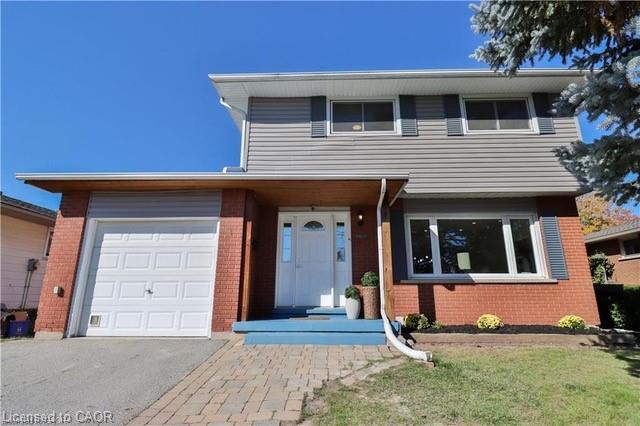 3469 Rockwood Dr, Burlington, ON L7N 2R1