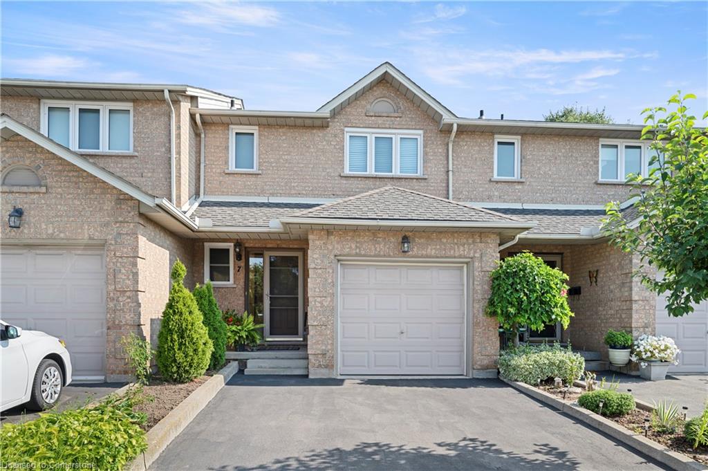 1310 Upper Wentworth Street Unit 7, Hamilton, ON L9A 5J3