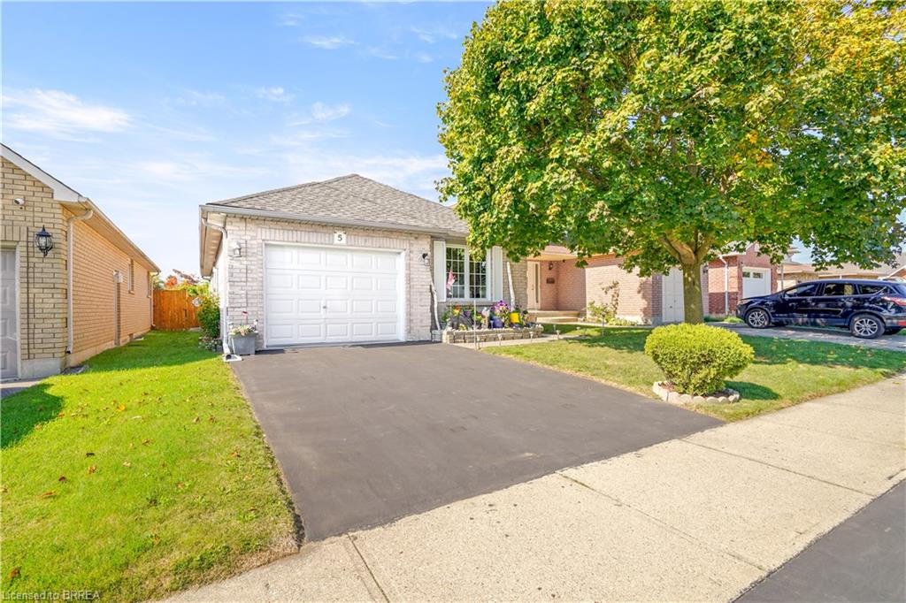 5 Anastasia Cres, Brantford, ON N3P 2A9