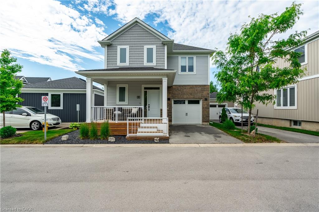 9 Princeton Common, St. Catharines, ON L2N 2H2