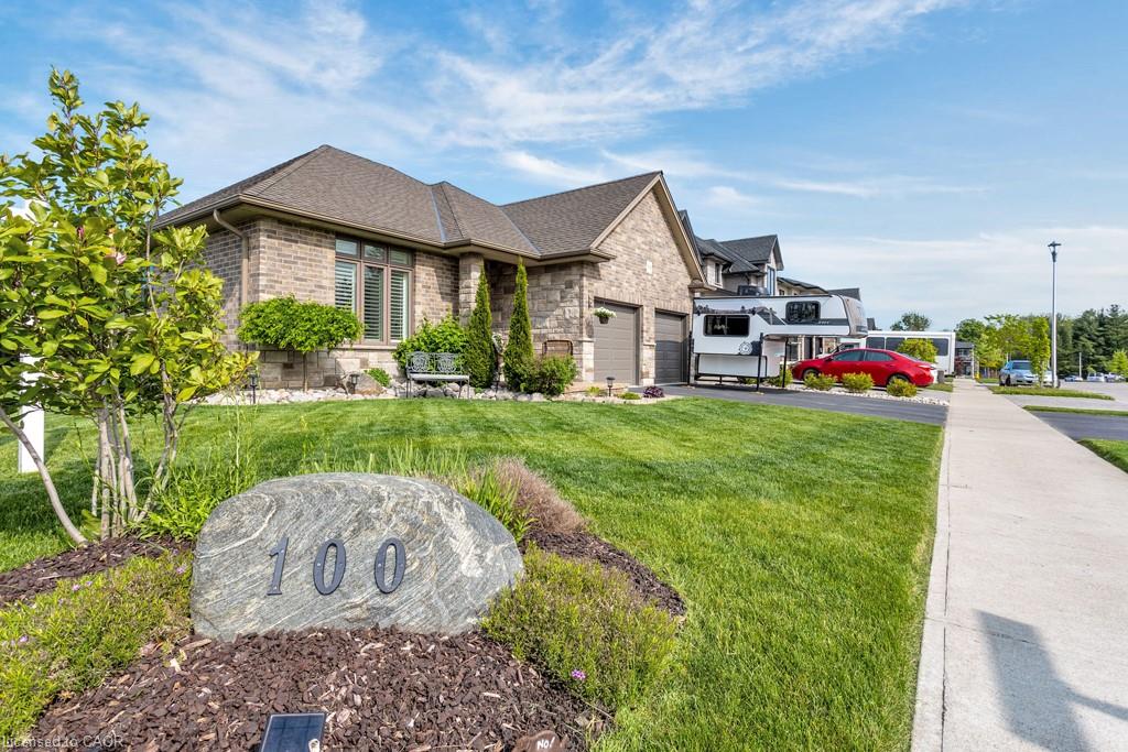 100 Tamarack Blvd, Woodstock, ON N4S 0E2