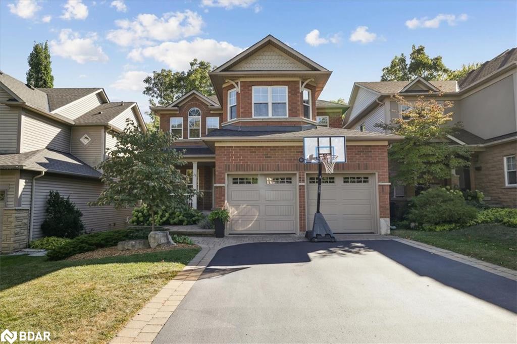 23 Woodlawn Ct, Dundas, ON L9H 7S2