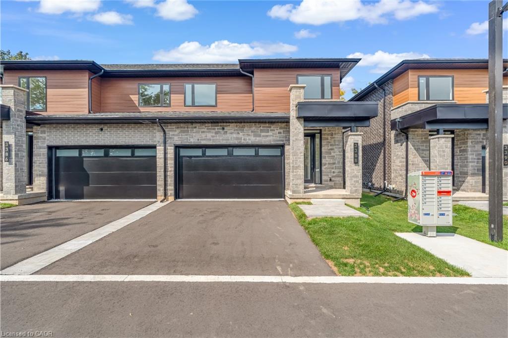 2154 Walkers Line Unit 7, Burlington, ON L7M 3R9