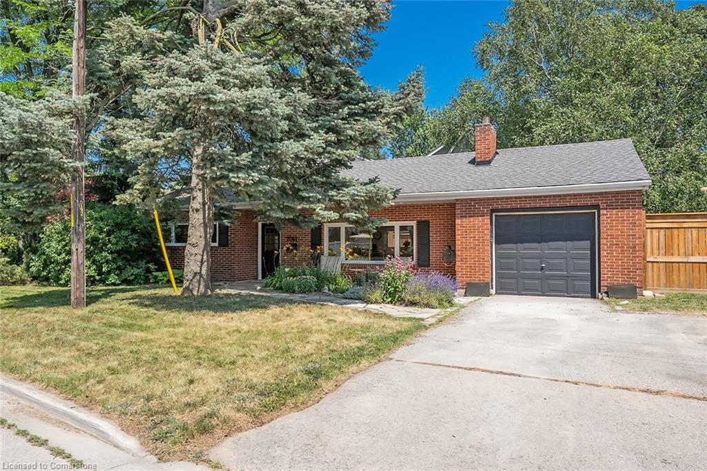 2061 Halton Pl, Burlington, ON L7R 1P8